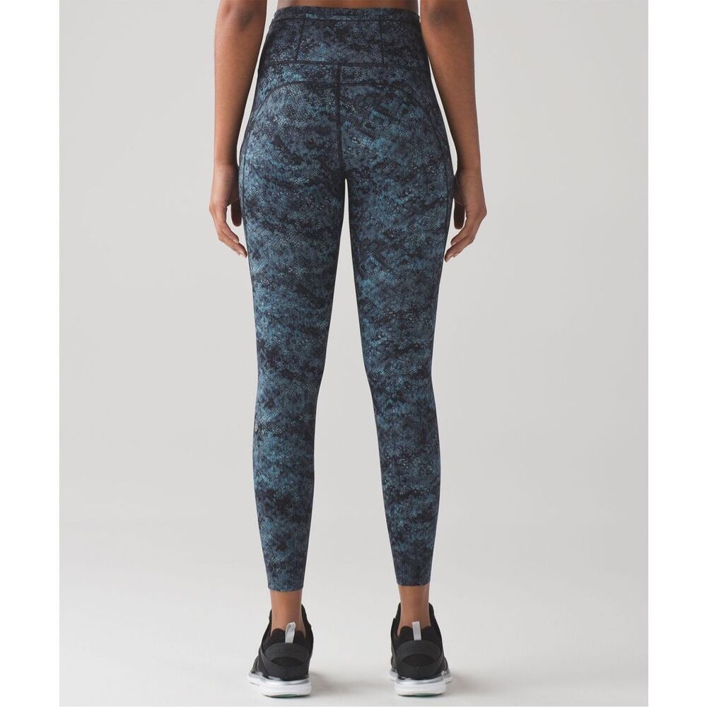 Lululemon 7/8 Tight Fairisle Multi Black Size 6 - Picture 4 of 11